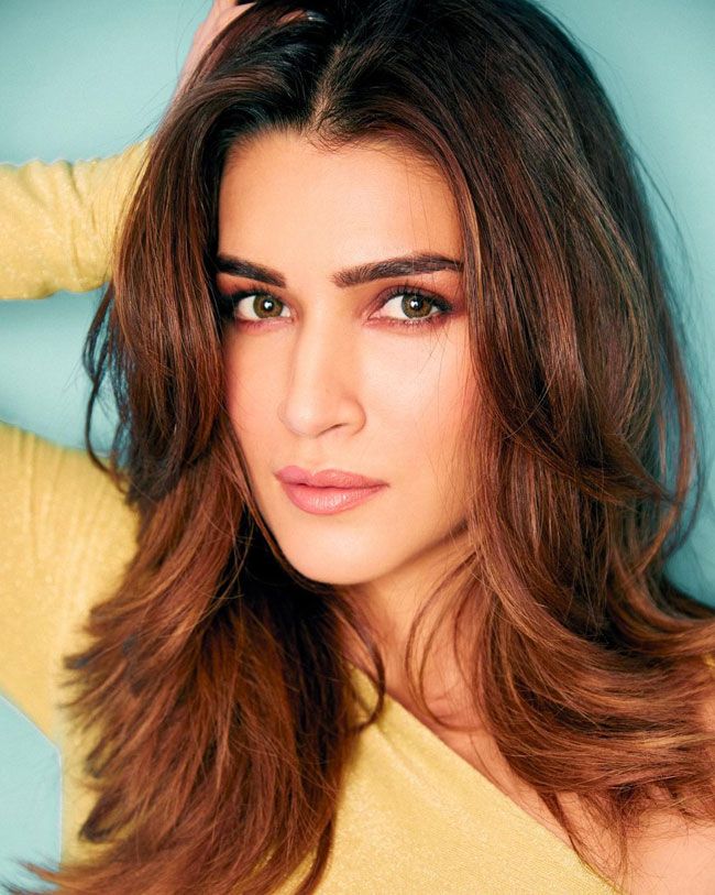 Kriti Sanon Looking Staggering In New Look